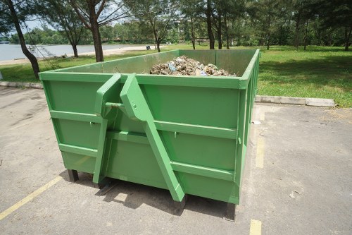 Organized disposal process during flat clearance
